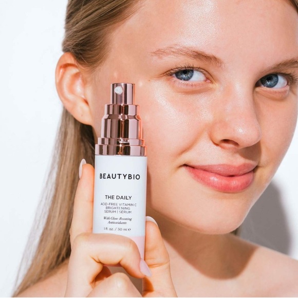 NIB BeautyBio The Daily Acid-free Vitamin C Brightening Serum 30 ml - Picture 5 of 10